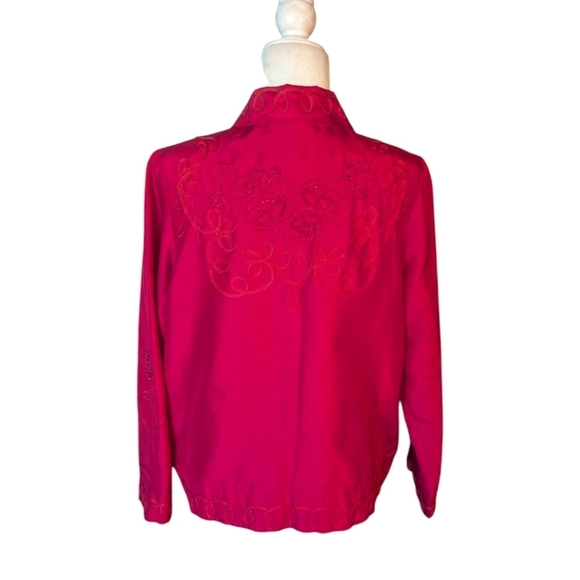 Vtg Red 100% silk scroll work cut out Office Siren button up career blouse Sz M - Picture 2 of 9